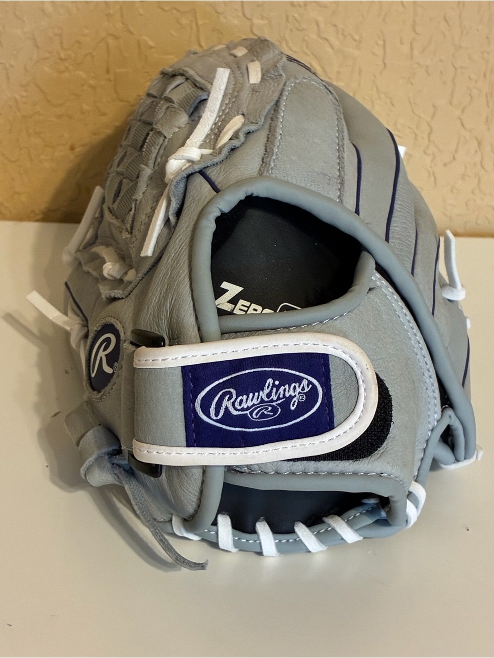 Rawlings Sure Catch 12” Softball Glove Grey SCSB12PU LHT Left Hand Throw NWOT